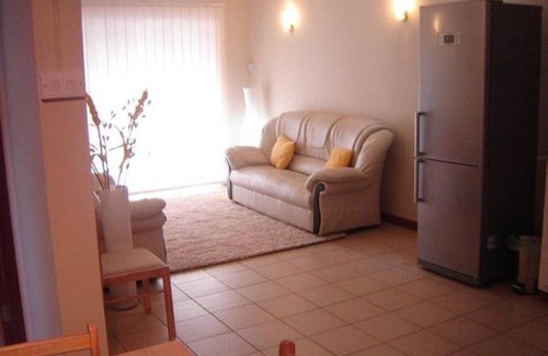 Flic-en-Flac Apartment | Relax at Rayons Vert Complex with Pool Access in Flic en Flac
