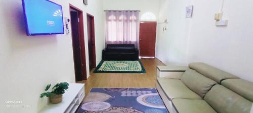 Cherang Ruku House | Inviting Rayyan Homestay with Private Beach & Ocean Views