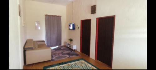 Cherang Ruku House | Inviting Rayyan Homestay with Private Beach & Ocean Views