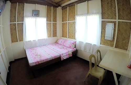Coron Town Proper Hotel | Budget-Friendly RB Transient House with Breakfast & Kitchen