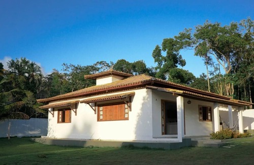 Porto Seguro House | Discover RCR Green Field: Pet-Friendly Ocean View Retreat