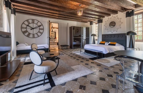 Vivy Apartment | Relaxing Retreat at RDC - Château de la Ronde with Spa & Pool