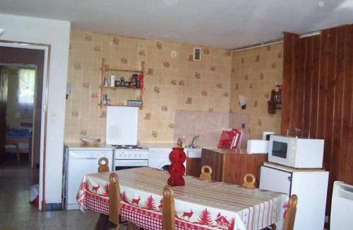 Pra Loup Ski Chalet | Pet-Friendly Rdc Chalet: Rated 9/10 for Family Comfort