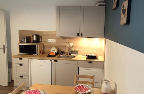 Lans-en-Vercors Apartment | Exceptional Stay at RDC Maison Roches Rousses with Lake View
