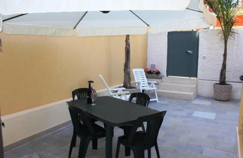Avola House | Guest Rated: 9.8 at RE SOLE La Dependance - Oceanfront Retreat