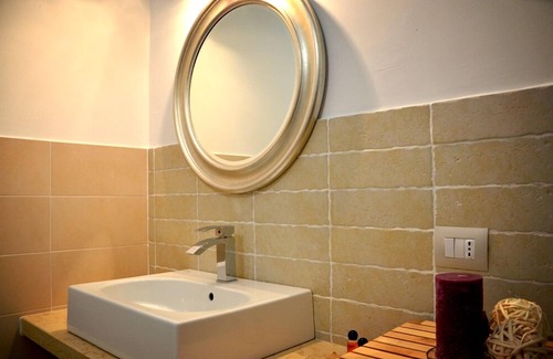 San Salvo Bed & Breakfast | Guest Rated 9.8: Re Umberto B&B with Family-Friendly Amenities