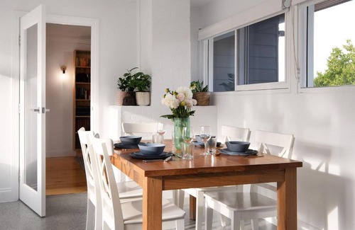 Clunes House | Experience Readers Rest: Pet Friendly & Child-Friendly Stay
