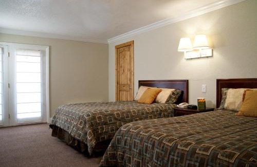 Gatlinburg Hotel | Relax at Reagan Resorts Inn with Oceanfront Views & Pool