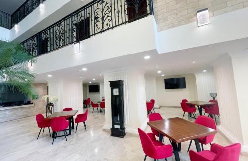 Ezequiel Montes Hotel | Experience Comfort at Real De La Peña Hotel - Rated 9/10