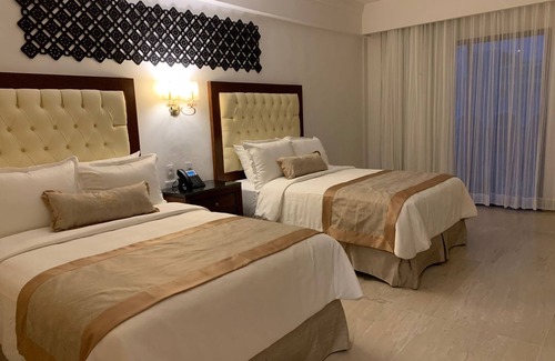 Chichen Itza - Valladolid Hotel | Guest Favorite: Real Hispano with Pool and Spa Amenities