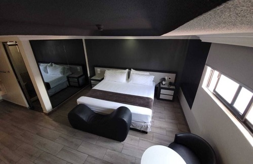 Doctores Hotel | Family-Friendly Real la Viga Motel with Breakfast & Spa