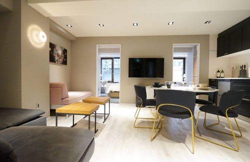 Kudankita Apartment | Chic 2-Bedroom KUDANSHITA: Rated 10/10, Family-Friendly Stay