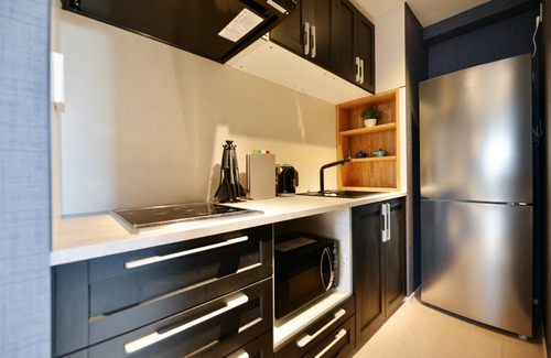 Ikejiri Apartment | Stylish 2BR Meguro River Retreat with Breakfast & Kitchen