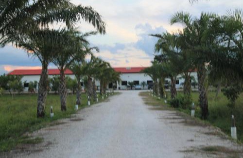 Escarcega Hotel | Family-Friendly Getaway at Real Primaveras Campestre
