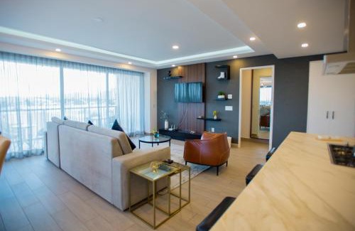 Zapopan House | Real View Towers E201