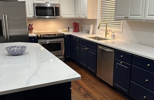 Oxford Condo | Rebel Hideaway: Guest Rated 10/10, Steps from the Square