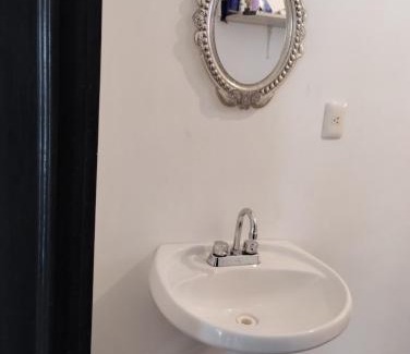 Comalcalco House | Recámara amueblada en casa