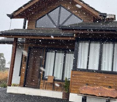 Sao Joaquim Ski Chalet | Pet-Friendly Retreat at Recanto Ar da Serra, Rated 10/10