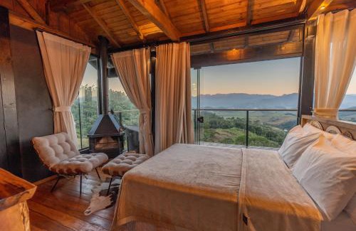 Santo Amaro da Imperatriz Cabin | Pet-Friendly Retreat at Recanto Ágape with Hot Tub Bliss