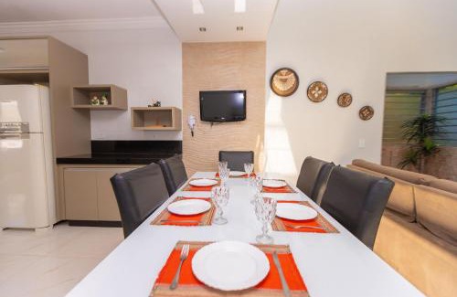 Bandeirantes House | Convenient Retreat Near DiRoma Clubs and Lagoa Quente