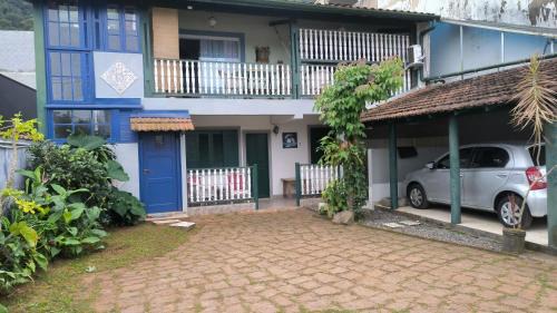 Praia da Enseada Apartment | Exceptional Ocean View at Recanto da Arte - Pet Friendly Stay