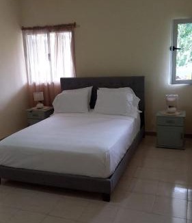 Sao Domingos House | Budget-Friendly Recanto da Montanha with Breakfast Included