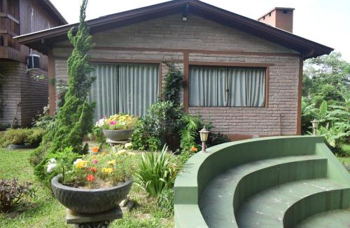 Encosta da Serra House | Pet-Friendly Retreat with Ocean View at Recanto da Paz