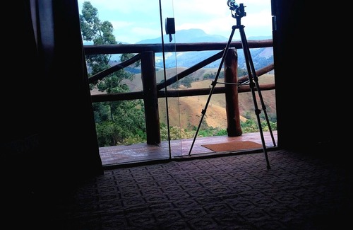 Marmelopolis House | Serene Recanto da Serra Chalet with Breathtaking Sunsets