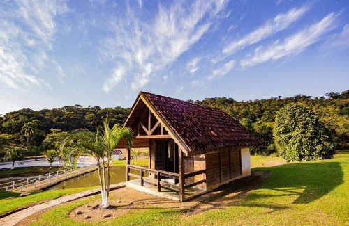 Eldorado Ski Chalet | Inviting Chalés at Recanto das Águas, Surrounded by Nature