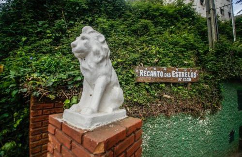 Loteamento Jardim Veu da Noiva House | Pet-Friendly Retreat at Recanto das Estrelas - 8/10 Rating