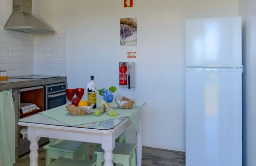 Calheta House | Recanto das Florenças: Breathtaking Views & Spa Retreat