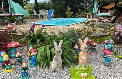 Quatis Apartment | Cozy Recanto das Orquideas II: Pet Friendly with Pool