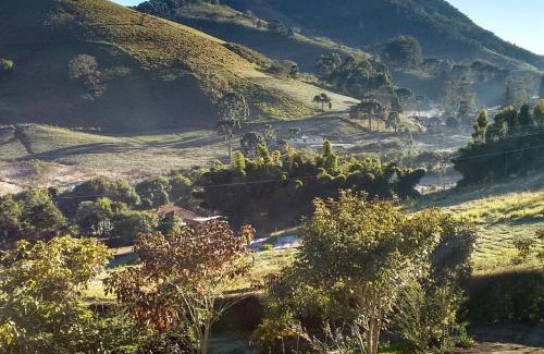 Maria da Fe House | Welcome to Recanto das Videiras: Family-Friendly Retreat