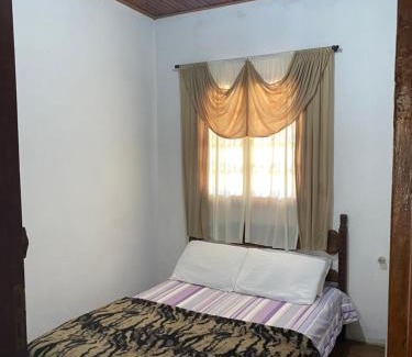 Lavras Novas House | Family-Friendly Retreat at Recanto do Chá - Rated 8/10