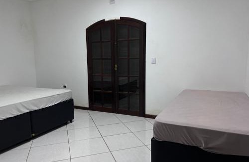 Santa Isabel House | Pet-Friendly Retreat at Recanto do João with Pool Access