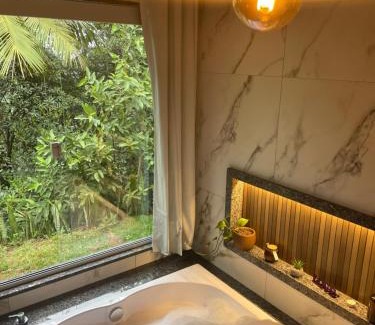 Marechal Floriano Ski Chalet | Serene Retreat at Recanto do Príncipe: Nature & Ocean Views