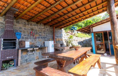 Ubatuba House | Pet-Friendly Getaway at Recanto do Puruba with Ocean Views