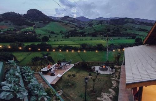Pirangucu House | Tranquil Oasis: Relax in the Heart of Minas