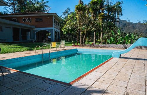 Peruibe House | Inviting Recanto Dom José: Oceanfront Oasis with Pool & Spa