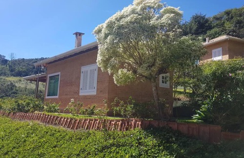 Monte Alegre do Sul House | Charming Recanto dos Beija Flores: Oceanfront Oasis Awaits