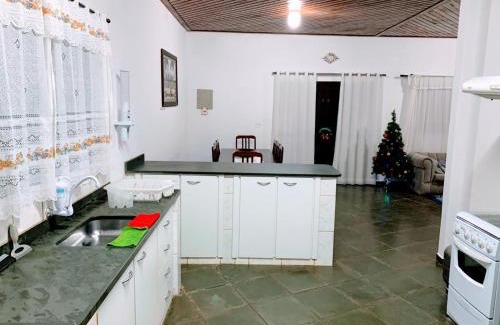 Bueno Brandao House | Pet-Friendly Retreat at Recanto dos Cafezais - Rated 9.7/10