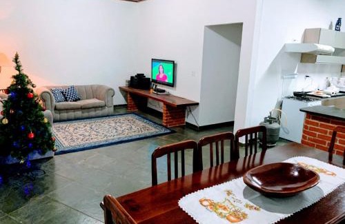 Bueno Brandao House | Pet-Friendly Retreat at Recanto dos Cafezais - Rated 9.7/10