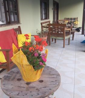 Morrinhos House | Enchanting Recanto dos Pássaros with Ocean View & Pool