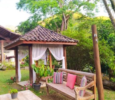 Macae House | Scenic Recanto dos Pássaros - Sana Chalés with Pool & Spa