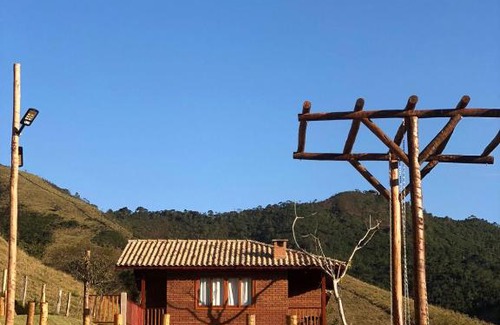 Centro Cabin | Exceptional Stay at Recanto João de Barro with Hot Tub