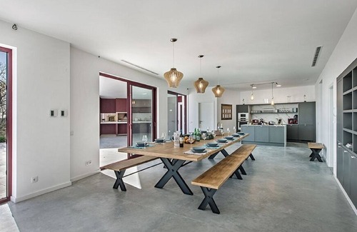 Pata de Cima House | Oceanfront Retreat: Recanto Murta V6 with Private Pool