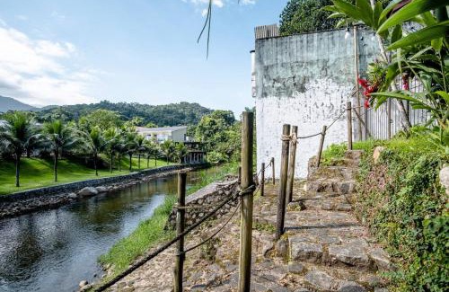 Ponte Branca House | Discover Recanto Paraíso da Mih: Pet-Friendly Getaway