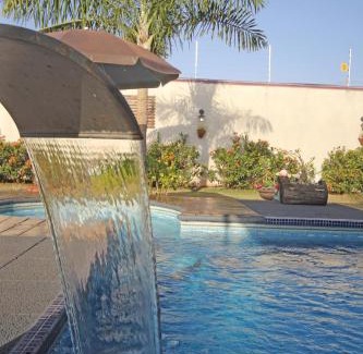 Olimpia House | Enchanting Recanto Reino Encantado: 4-Star Oceanfront Retreat