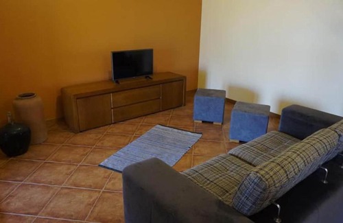 Porto Moniz House | Delightful Stay at Recantos do Castanheiro with Hot Tub