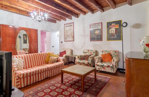 Recco Apartment | Relaxing Recco Apartment with Pool and Scenic Views